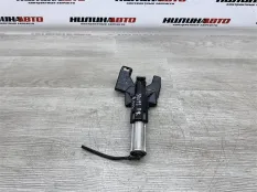 Форсунка омывателя фар Peugeot 308 правая