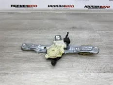 Стеклоподъемник Ford Focus 3 задний правый 1870371