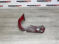 Петля капота левая Focus 3 1750018 BM51A16801AD