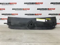 8W0807081 Накладка замка капота Audi A4 B9