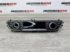 8W0820043T Блок климата Audi A4 B9