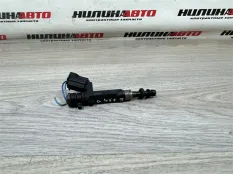 166001KT0A Форсунка Nissan