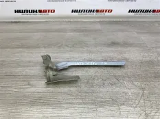 Петля капота правая Nissan Note E11 654009U000