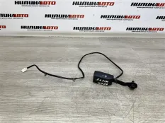 868429U00A Замок ремня безопасности Nissan Note