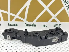 Кронштейн бампера Omoda C5 2022-2024 602001561AA T19C, передний правый