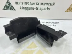 Дефлектор радиатора Renault Logan 2018-2022 601983145R 2 L8 РЕСТАЙЛИНГ, правый