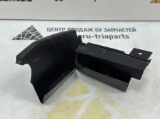 Дефлектор радиатора Renault Logan 2018-2022 601983145R 2 L8 РЕСТАЙЛИНГ, правый