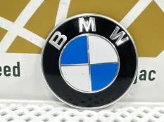 Эмблема BMW 5 2013-2017 7057794 F10 РЕСТАЙЛИНГ, передняя