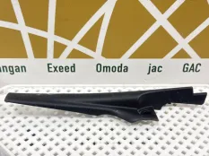 Накладка под жабо Renault Logan 2014-2018 668225143R 2 L8 ДО РЕСТАЙЛИНГ, левая