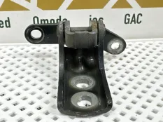 Петля двери Opel Astra 2013 20992730 J P10 5D РЕСТАЙЛИНГ A14XER, передняя правая