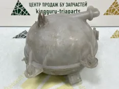Бачок расширительный Volkswagen Passat 5Q0121407H B8 2018Г 3G ДО РЕСТАЙЛИНГ ДВИГ CUKC 1.4 ГИБРИД, левый