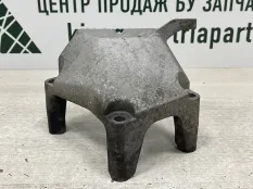 Кронштейн двигателя Opel Astra 2013 13248506 J P10 5D РЕСТАЙЛИНГ A14XER, правый