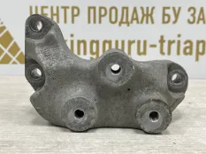 Кронштейн МКПП Opel Astra 2013 13248568 J P10 5D РЕСТАЙЛИНГ A14XER, левый
