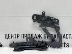 Петля капота BMW 3 2015-2020 41617286343 F30 РЕСТАЙЛИНГ, левая