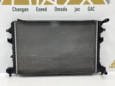 Радиатор охлаждения Volkswagen Passat 5Q0121251HH B8 2018Г 3G ДО РЕСТАЙЛИНГ ДВИГ CUKC 1.4 ГИБРИД