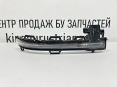 Повторитель поворота в зеркало BMW X5 2013-2018 51167291218 F15, правый