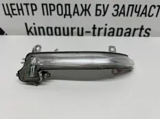 Повторитель поворота в зеркало BMW 3 2015-2020 63137280771 F30 РЕСТАЙЛИНГ, левый