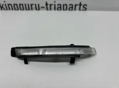 Повторитель поворота в зеркало Skoda Octavia 2008-2013 3T0949102 A5 РЕСТАЙЛИНГ, правый