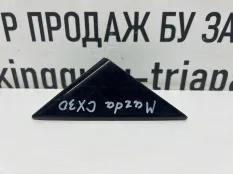 Декоративная накладка двери Mazda 3 2013-2017 KB8A69165 3 BM ДО РЕСТАЙЛИНГ