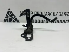 Крюк замка капота Skoda Octavia 2008-2013 1Z0823480 A5 РЕСТАЙЛИНГ