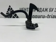 Крюк замка капота Skoda Octavia 2008-2013 1Z0823480 A5 РЕСТАЙЛИНГ