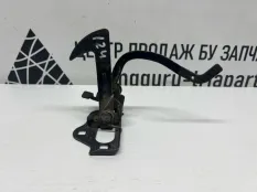 Крюк замка капота Skoda Octavia 2008-2013 1Z0823480 A5 РЕСТАЙЛИНГ