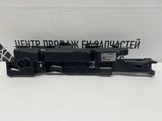Кронштейн радиатора BMW 3 2018-2022 17118666840 G20, левый