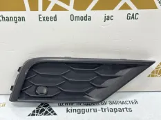 Решетка бампера Volkswagen Tiguan 2016-2020 5NA853666A 2 AD1 ДО РЕСТАЙЛИНГ, передняя правая
