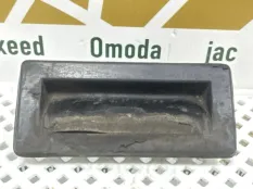 Кнопка открывания багажника Skoda Octavia 2013-2017 5E5827566B A7 5E3 ДО РЕСТАЙЛИНГ
