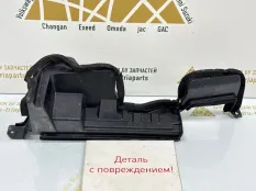 Дефлектор радиатора Omoda C5 2022-2024 302001176AA T19C, левый