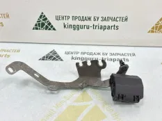 Кронштейн BMW X5 2019-2023 61136884292 G05, задний правый