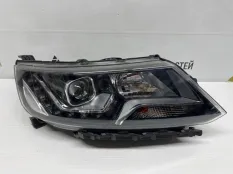 Фара галогеновая Geely Emgrand 2016-2022 1017029670 X7, правая