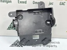 Кронштейн блока комфорта Renault Duster 2020 284C21482R 1 HSA/M РЕСТАЙЛИНГ 1.6 H4M