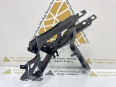 Кронштейн фары BMW X5 2019-2023 51647421709 G05, левый