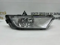 Фара противотуманная Skoda Octavia 2013-2017 5E0941702D A7 5E3 ДО РЕСТАЙЛИНГ, правая