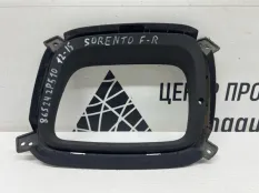 Решетка противотуманной фары KIA Sorento 2012-2021 865242P510 2 XM РЕСТАЙЛИНГ, правая