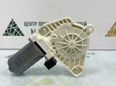 Мотор стеклоподъемника Volkswagen Passat 5Q4959801B B8 2018Г 3G ДО РЕСТАЙЛИНГ ДВИГ CUKC 1.4 ГИБРИД, передний левый