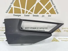 Накладка противотуманной фары Volkswagen Tiguan 2016-2020 5NA853212A 2 AD1 ДО РЕСТАЙЛИНГ, правая