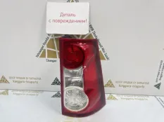 Фонарь Lada Largus 2012-2021 8200864610 1 R90 ДО РЕСТАЙЛИНГ, правый