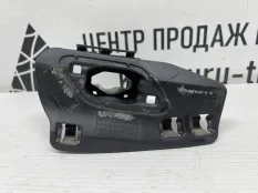 Кронштейн форсунки омывателя Volkswagen Tiguan 2016-2020 5NA807942 2 AD1 ДО РЕСТАЙЛИНГ, правый
