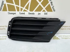 Решетка бампера Volkswagen Caddy 2015-2020 2K5853666E9B9 4 SAB, передняя правая