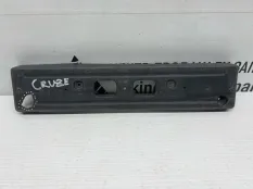 Подиум номерного знака Chevrolet Cruze 2012-2016 95333821 1 J308 РЕСТАЙЛИНГ УНИВЕРСАЛ