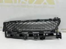 Решетка бампера Renault Sandero Stepway 2018-2022 622548039R 2 5S_ РЕСТАЙЛИНГ