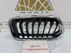 Решетка радиатора BMW X2 2018-2021 7424777 F39, левая