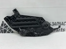 Кронштейн фары Skoda Octavia 2004-2009 1Z0941464 A5 1Z3 ДО РЕСТАЙЛИНГ, правый
