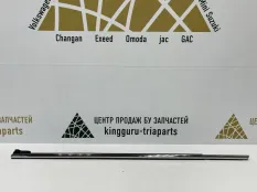 Уплотнитель стекла двери Skoda Rapid 2020-2022 5JA837475 2 NK6, передний левый