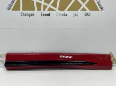 Молдинг двери Audi Q3 2018-2022 83A853960A 2 F3B, передний правый