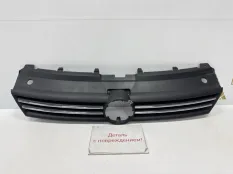 Решетка радиатора Volkswagen Polo 2015-2020 6RU853653 5 612 РЕСТАЙЛИНГ