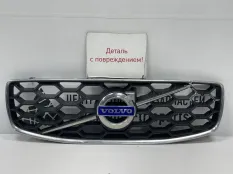Решетка радиатора Volvo XC70 2013-2016 31353616 2 BZ РЕСТАЙЛИНГ