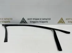 Уплотнитель стекла двери BMW X5 2013-2018 51337289618 F15, передний правый